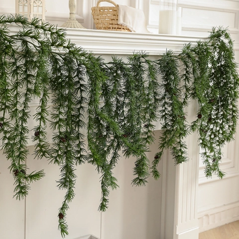 Artificial Christmas Pine Needle Garland Vine Hanging Decor With Pinecones Snowy PE Plastic For Fireplace Wall Home