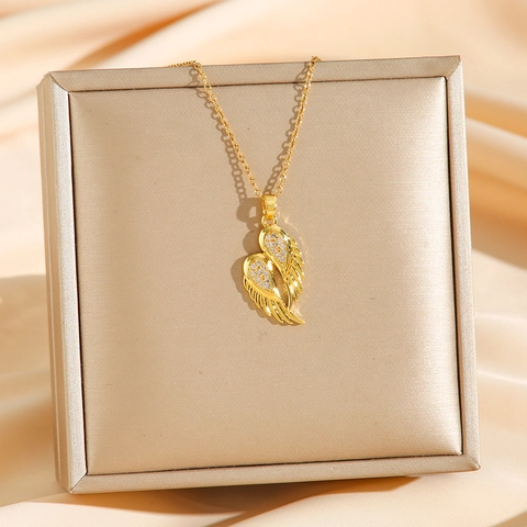 Collana Con Pendente A Cuore Con Ali Di Angelo In Acciaio Inossidabile Con Micro Pavé Di Zirconi Gioiello Elegante