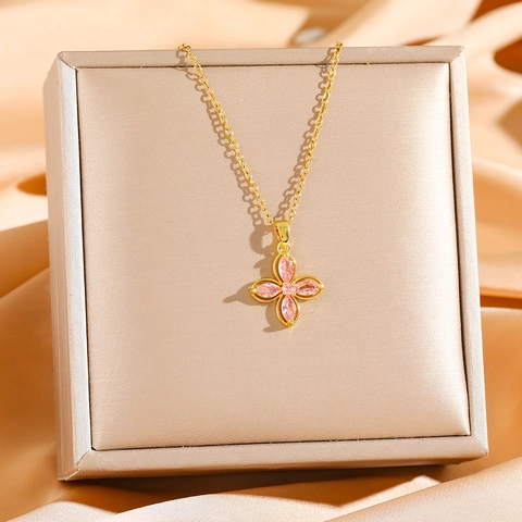 Collier Trèfle À Quatre Feuilles Avec Pendentif Fleur En Cuivre Zircon Chaîne Acier Titane Bijoux