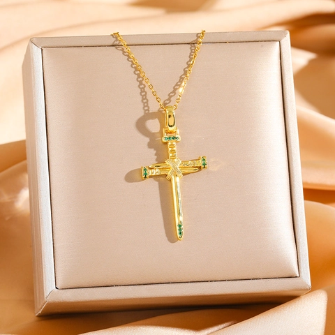 Collana Con Pendente A Croce Acciaio Inossidabile Zircone Verde Forma Di Chiodo Gioielli Religiosi Accessorio Donna Elegante