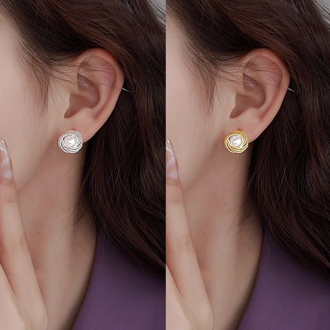 Koperen Onregelmatige Driehoek Kunstparel Oorknopjes Met Gedraaid Metaalvlechtwerk Voor Vrouwen Franse Vintage Stijl Sieraden