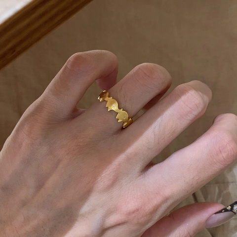 Anello Aperto Piccolo Elefante Rame Oro Spazzolato Bordo Ondulato Zircone Design Di Nicchia Gioielli Regolabili Per Donna