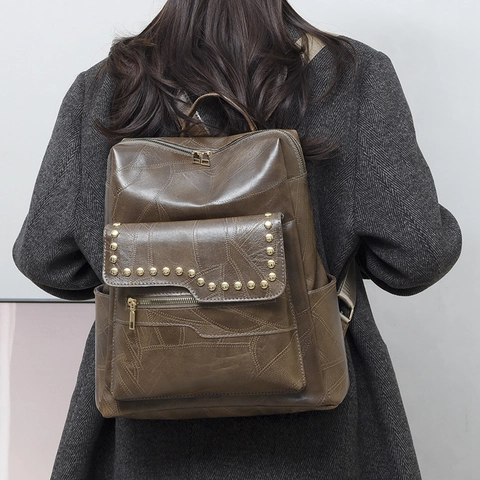 Mode Dames Rugzak PU Leer Vintage Klinknagels Grote Capaciteit Multi Pocket Retro Schooltas Trendy Travel Daypack
