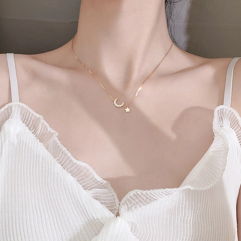 Collier Pendentif Étoile Lune Cuivre Avec Zircon Bijoux De Chaîne De Clavicule Minimaliste Pour Femmes Style Élégant Doux