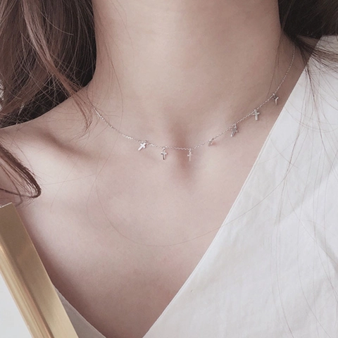 Minimalistische Kupfer Kreuz Anhänger Halskette Für Frauen Versilbert Mehrere Kleine Kreuze Ins Stil Schlüsselbein Kette