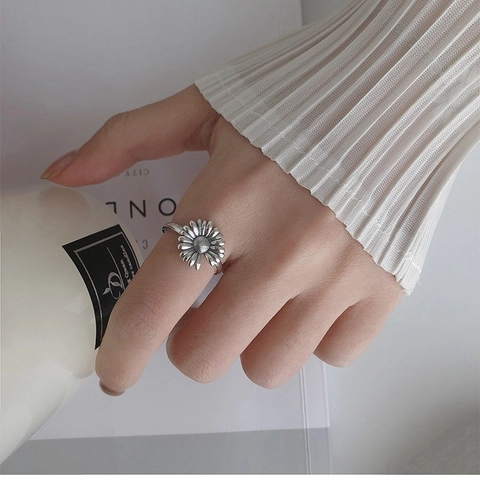 Daisy Flower Adjustable Ring Vintage Copper Silver Plated Retro Floral Open Finger Ring Aesthetic Ornament For Women