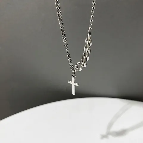 Vintage Kreuz Anhänger Halskette Versilbert Kupfer Asymmetrische Panzerkette Punk Minimalistischer Hip Hop Schmuck