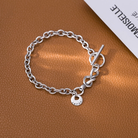 Retro Distressed Versilbertes Kupferarmband Mit Lucky Anhänger Herz Knebelverschluss Industrieller Schmuck Für Damen