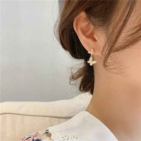 Dubbele Vlinder Hangende Oorbellen Verguld Met 925 Sterling Zilveren Oorknopje Witte Schelp Zirkoon Voor Dames