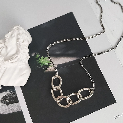 Geometrische Ineinandergreifende Ovale Ring Anhänger Halskette Kupfer Versilbert Minimalistisch Kalt Stil Retro Schmuck Für Frauen