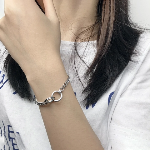 Retro Damen Armband Mit Ineinandergreifenden Doppelringen Vintage Panzerkette Silberfarbener Kupferschmuck
