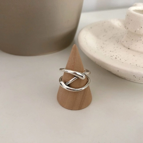 Minimalist Irregular Twisted Copper Ring For Women Plated Silver Aesthetic Niche Design Jewelry