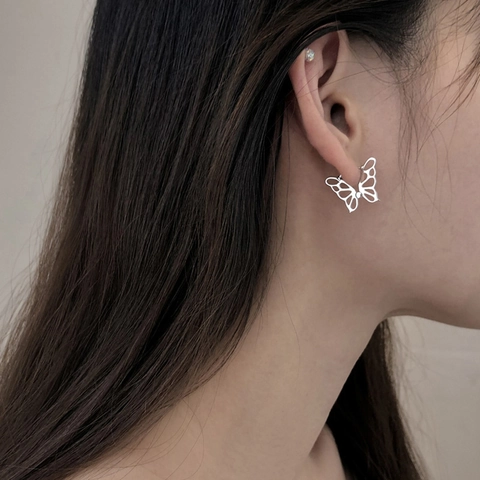 Boucles D'oreilles Créoles Papillon Évidées Élégantes Cuivre Plaqué Argent Bijoux Style Coréen Minimaliste Pour Femmes