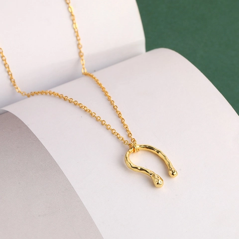 Collana Pendente Ferro Di Cavallo Minimalista Rame Placcato Texture Martellata Forma U Catena Clavicola O Gioielli Per Donne