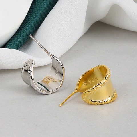 Geometrische C-Vorm Oorknopjes Met Zilveren Oorknopje Koper Verguld Golvende Textuur Retro Stijl Sieraden Voor Dames