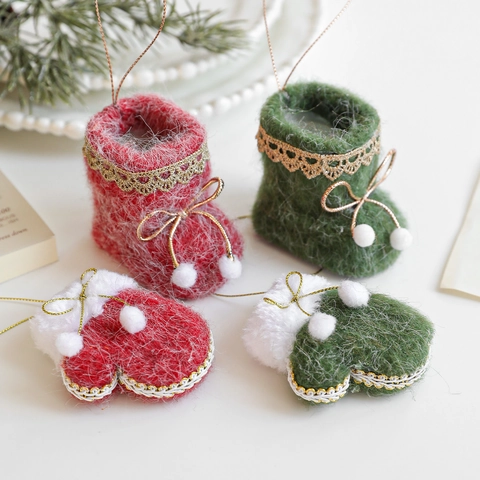 Ornamenti Appesi Albero Di Natale Stivali Muffole Feltro Peluche Decorazione Con Pizzo Dorato E Pompon Bianchi