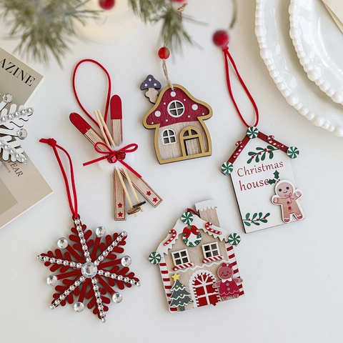 Wooden Christmas Hanging Ornaments Painted Wood Gingerbread House Snowflake Skis Mushroom House Xmas Tree Decoration Gift