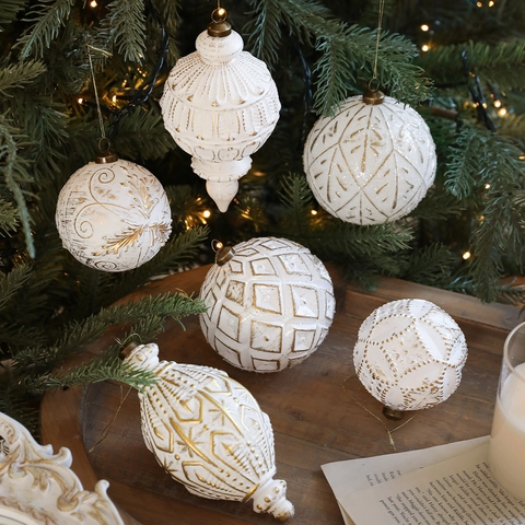 Bolas De Navidad Vintage Relieve Dorado Plástico Blanco Para Decoración Árbol De Navidad Colgante Fiesta Elegante
