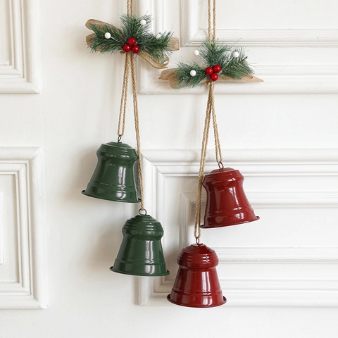 Campane Di Natale Da Appendere In Ferro Rustico Corda Di Iuta Aghi Di Pino Bacche Decorazione Per Albero Casa