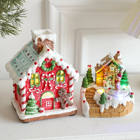 Weihnachts Lebkuchenhaus Aus Harz Mit LED Licht Und Spieluhr Rotierende Desktop Dekoration Geschenk