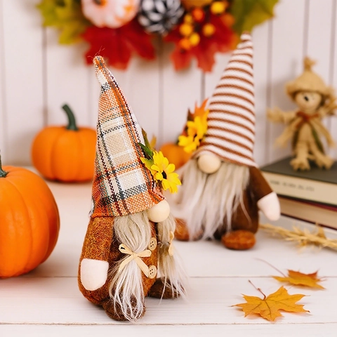 Gnomi di Decorazione per il Giorno del Ringraziamento del Raccolto Autunnale Girasole Foglia d'Acero Ornamento in Peluche