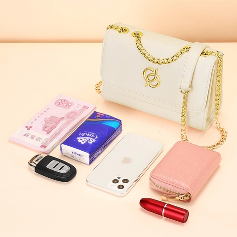 Women Shoulder Bag PU Leather Golden Interlocking Ring Decor Chain Strap Small Square Flap Crossbody Elegant Handbag