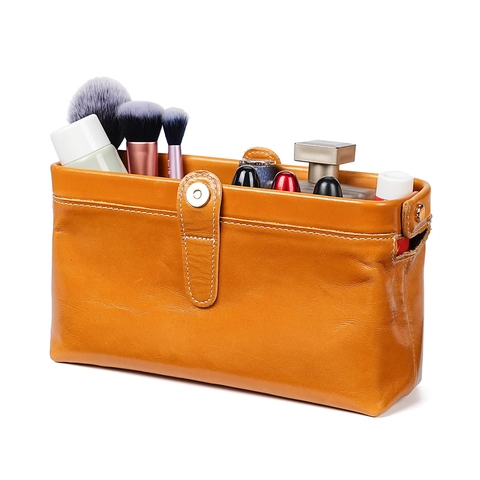 Genuine Leather Makeup Bag Retro Cowhide Toiletry Organizer Large Capacity Travel Cosmetic Case With Metal Clasp