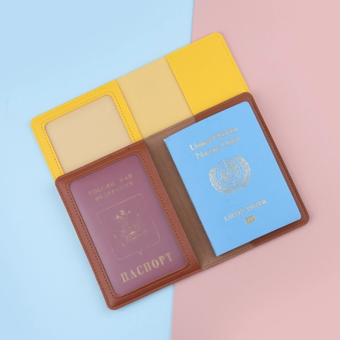 Funda para Pasaporte de Cuero PU Simple Cartera de Viaje Con Relieve de Avión Ranuras para Tarjetas Cubierta Protectora
