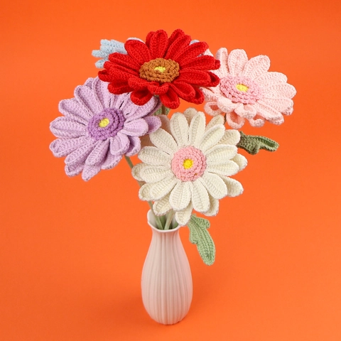 Handmade Crochet Flowers Simulated Gerbera Daisy Knitted Yarn Floral Arrangement For Home Office Table Decor Gift