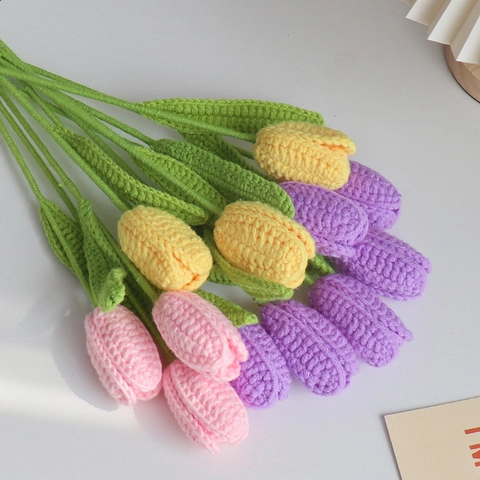Handmade Knitted Tulip Artificial Flower Bouquet Crochet Yarn Floral Arrangement Home Decoration Gift