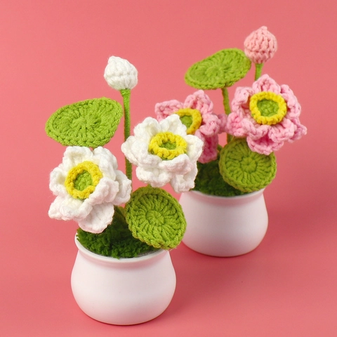 Planta de Loto de Croché Hecha a Mano en Maceta Ornamento de Flores Artificiales Estilo Chino Flor de Punto Escritorio Coche