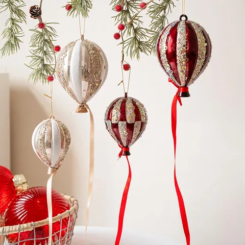 Ornamenti Appesi Albero Di Natale Plastica Dipinta Mongolfiera E Grandi Palle Paillettes Glitter Decorazione Festa