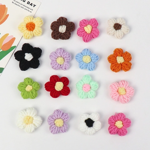 Handgemachte Häkelblumen Puffle-Blüten Garn Macaron DIY Bastelzubehör Kleidung Haarnadel Brosche Deko Süß