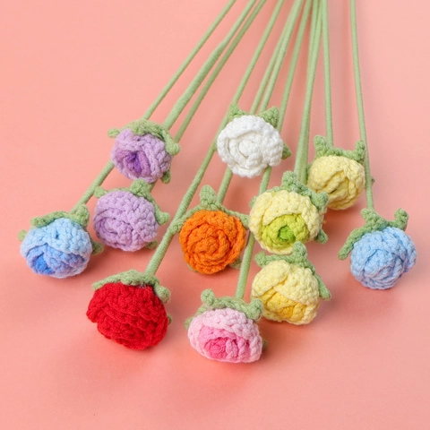 Handmade Crochet Rose Flower Knitted Artificial Bouquet For Home Decoration Valentine Birthday Gift Colorful Yarn