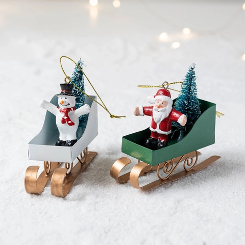 Creativi Addobbi Natalizi a Slitta in Metallo Ferro Babbo Natale Pupazzo di Neve Renna Statuette Decorative da Scrivania Regali