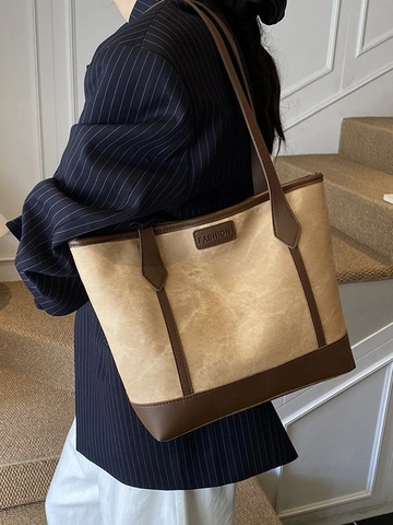 Borsa Tote da Donna in Pelle PU Grande Capacità Minimalista Borsa a Spalla Giuntata Vintage Borsa da Pendolare Con Pendente Cucciolo