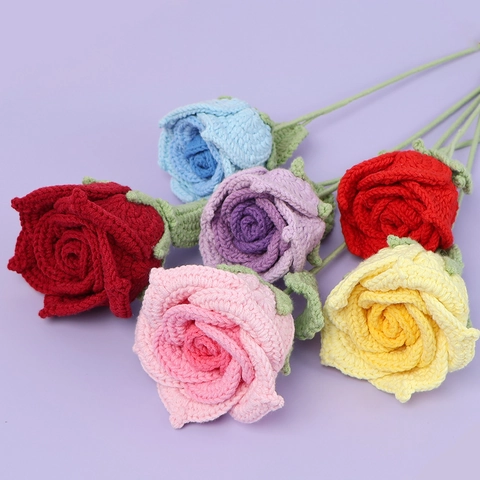 Handmade Crochet Rose Flowers Yarn Knitted Artificial Everlasting Floral Stems For Valentine Day Birthday Home Table Decor