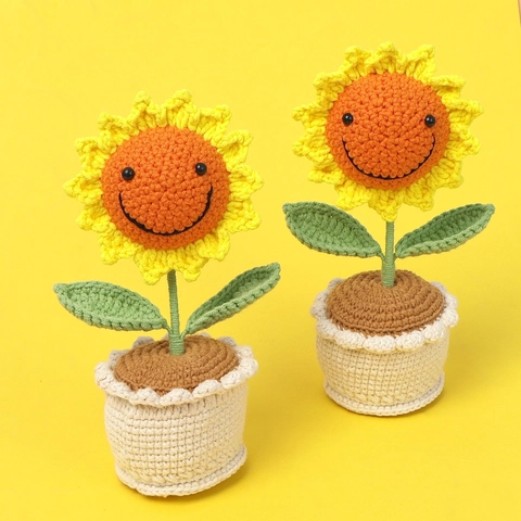 Handgefertigtes Häkel Sonnenblume Topf Ornament Lächelndes Gesicht Gestrickte Garn Blume Schreibtisch Deko Geschenk