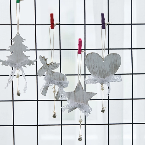 Vintage White Wood Christmas Ornaments Distressed Wooden Tree Reindeer Heart Star Pendants With Lace Bow Artificial Pearl Bell Festive Decor