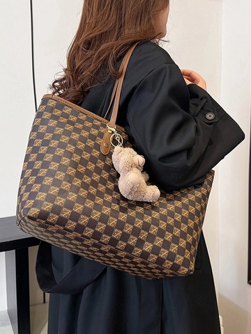 Borsa Tote da Donna Vintage con Monogramma Grande Capacità in Pelle PU a Scacchiera Borsa a Spalla con Pendaglio Orsetto per Ufficio Scuola