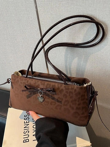 Bolso Baguette Con Estampado De Leopardo Para Mujer PU Flocado Bolso De Hombro Con Lazo Colgante Corazón Estilo Retro