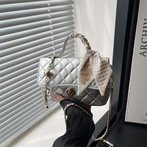 Bolso de Hombro Acolchado con Patrón de Diamante para Mujer Bandolera de Cuero Sintético con Cadena y Pañuelo de Seda