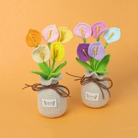 Handmade Crochet Calla Lily Potted Plant Knitted Artificial Flower Desk Ornament Gradient Color Aesthetic Home Decor