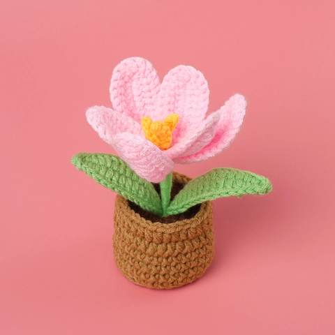 Handmade Crochet Tulip Artificial Potted Flower Knitted Wool Desktop Decoration Cozy Home Office Decor Gift