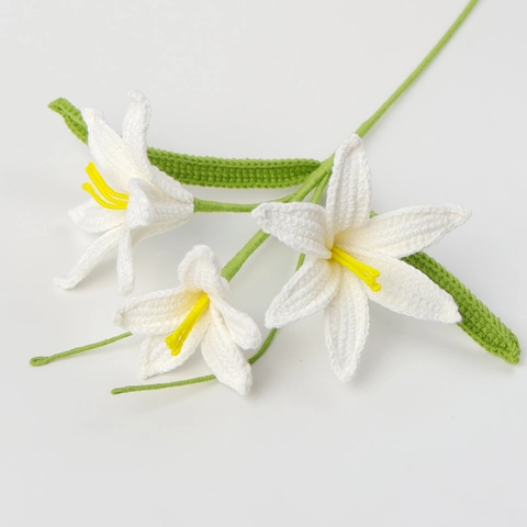 Handgemachte Häkeln Lilie Blume Gestrickte Künstliche Florale Ästhetische Heimdekoration Gemütliches Geschenk Pastoraler Stil