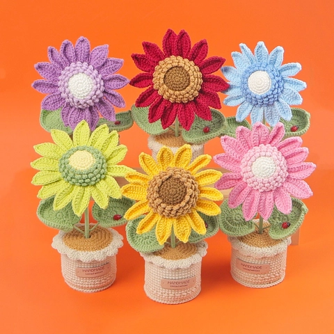 Handmade Crochet Sunflower Potted Plant Yarn Knitted Artificial Flower Desktop Decor Gift For Women Office Home