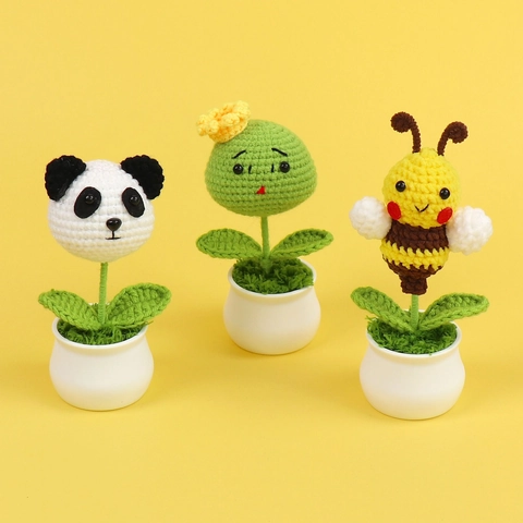 Plante En Pot Au Crochet À La Main Ornement Animal Mignon Panda Abeille Fleur Artificielle Tricotée Décoration Bureau