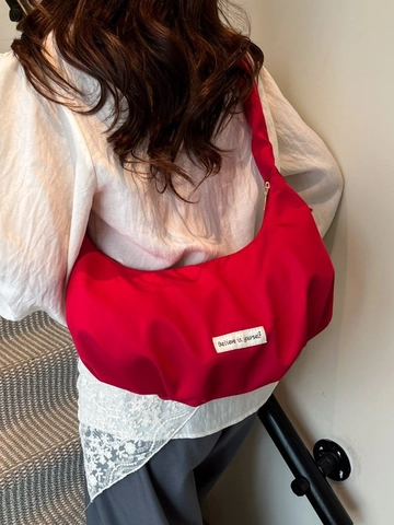 Women Pleated Nylon Crescent Shoulder Bag Large Capacity Crossbody Bag With Slogan Label Casual Solid Color Dumpling Bag