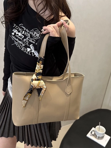 Borsa Tote da Donna in Pelle PU Retrò Grande Capacità Borsa a Spalla da Pendolare Con Sciarpa Decorativa in Raso Stampato