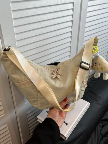 Borsa a Tracolla da Donna Casual in Nylon a Mezzaluna Leggera Impermeabile a Spalla Dumpling Con Ciondolo in Peluche per Palestra